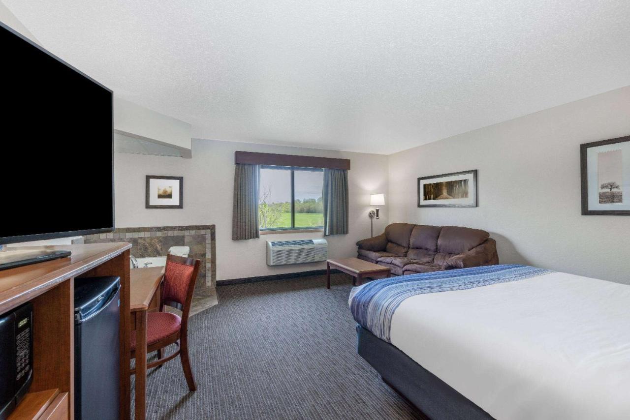 Americinn By Wyndham Dickinson Exterior foto